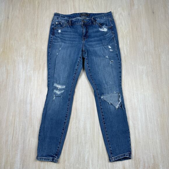 Torrid Mid Rise Skinny Vintage Stretch Distressed Casual Denim Jeans Women's 10R - Picture 1 of 16